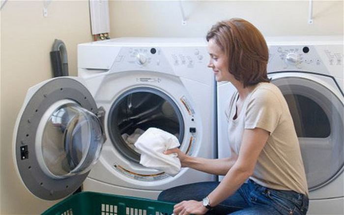 Cách vệ sinh máy giặt cửa ngang