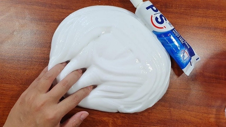 cách làm slime bằng keo sữa