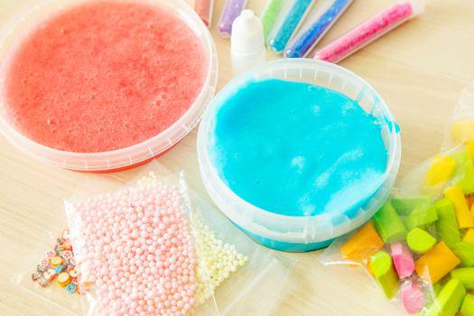 Cách làm slime không cần bỏ tủ lạnh: Bí quyết tạo slime dẻo đẹp ngay tại nhà